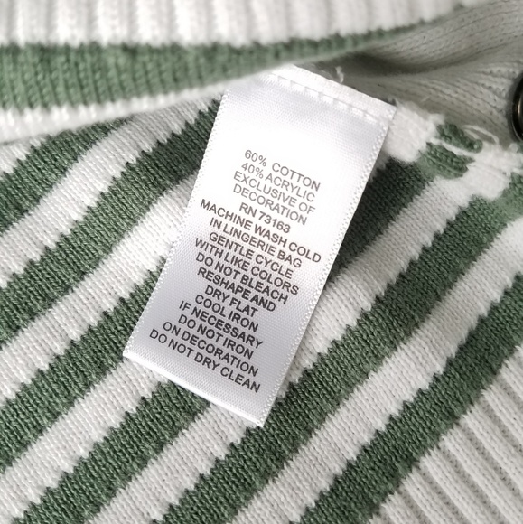 NWOT Cupio green & white Sweater.  Sz: M - Picture 2 of 2